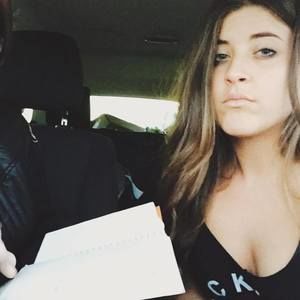 Meet your Posher, Andrea t.